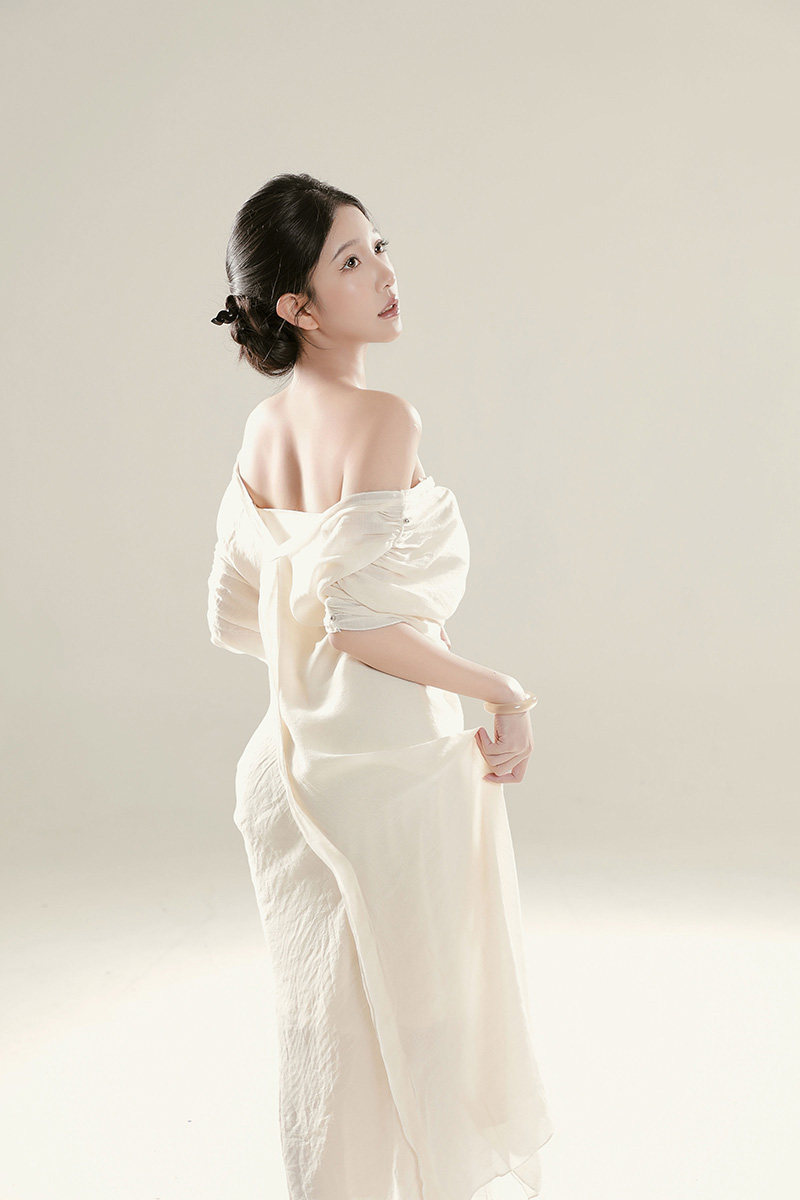 唯美气质女神艺术照